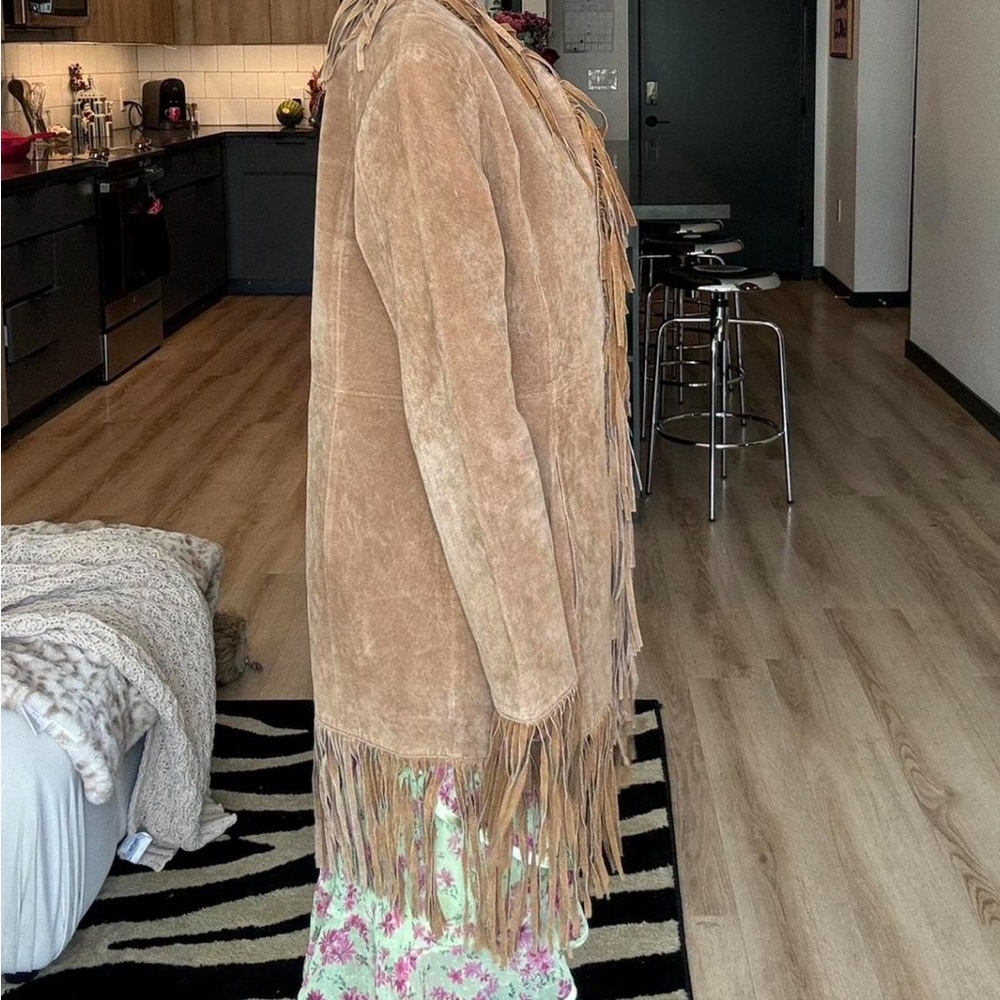 Beautiful fringe jacket - Picture 4 of 6